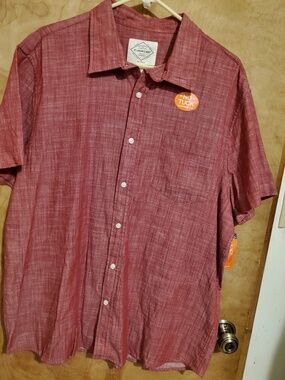 #711 Mens shirt made by ST JOHN'S BAY" QUALITY MENSWEAR